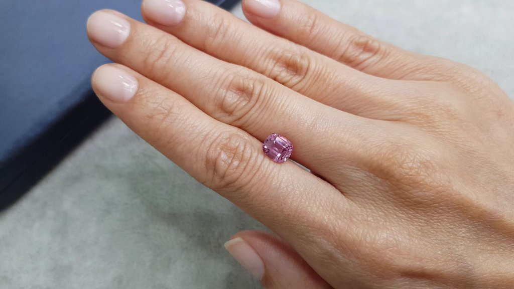 Pink cushion cut spinel 2.07 carats, Tajikistan Image №2