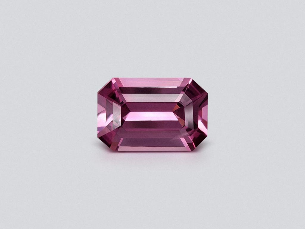 Burmese pink spinel in octagon cut 2.12 carats Image №1