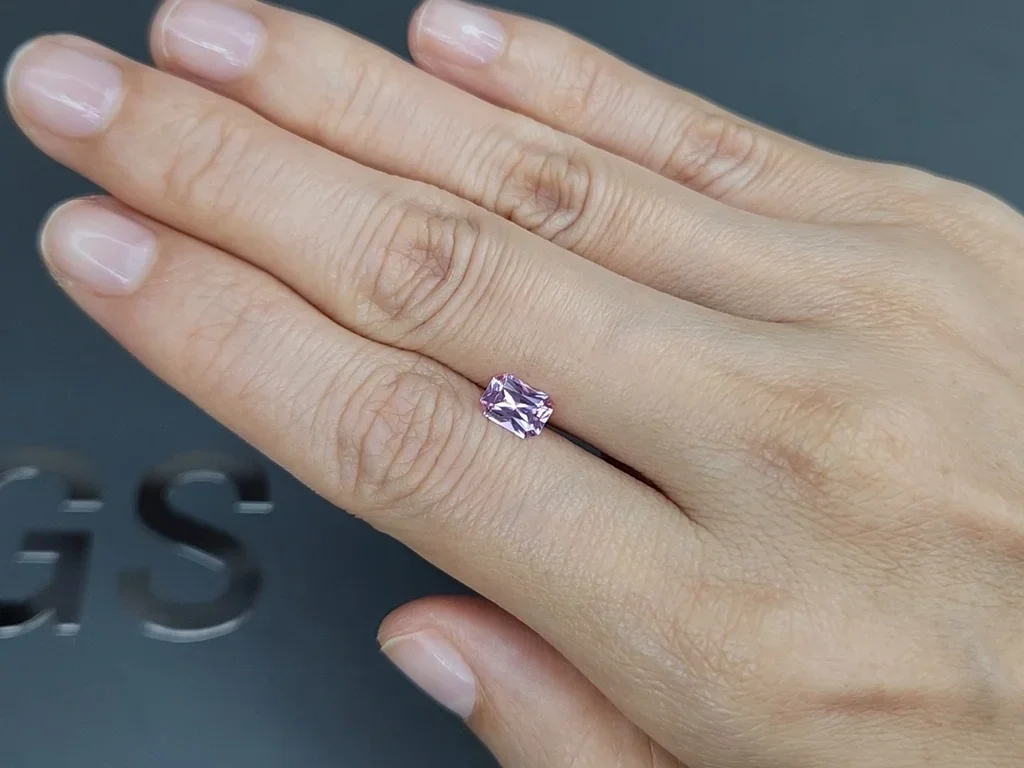 Baby pink sapphire in radiant cut 0.90 carats, Madagascar Image №2