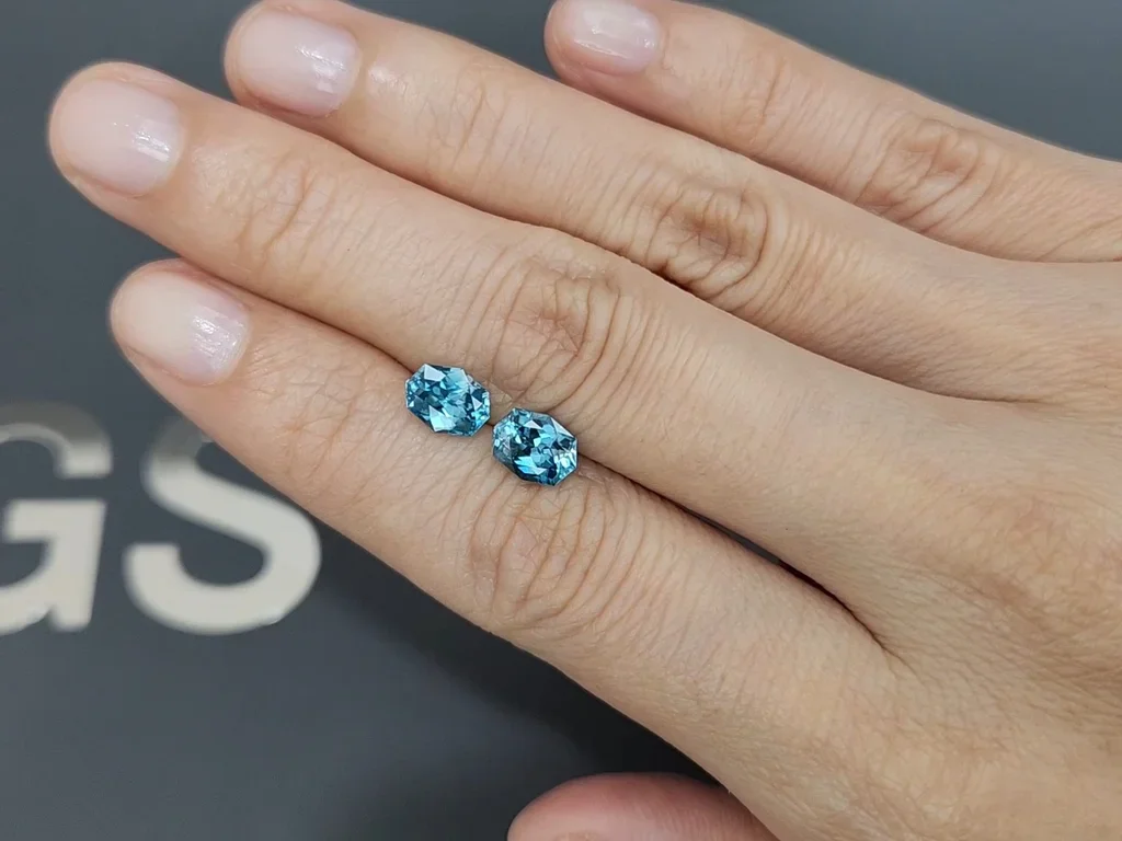 Pair of blue zircons in fancy cut 3.22 carats, Cambodia  Image №2