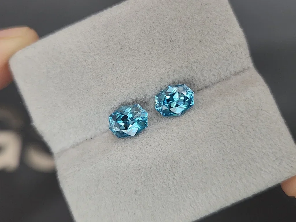 Pair of blue zircons in fancy cut 3.22 carats, Cambodia  Image №4