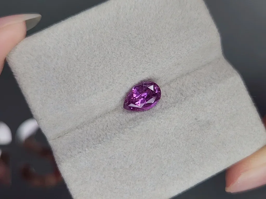 Unheated purple sapphire pear cut 1.37 carats, Madagascar  Image №4