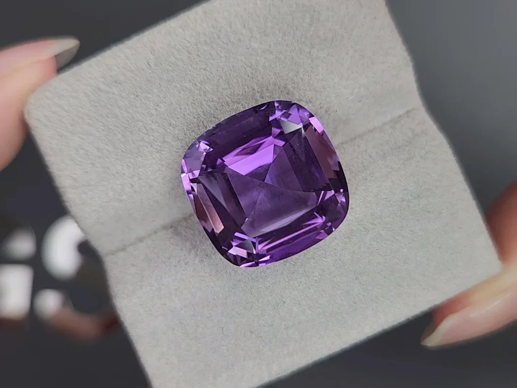 Amethyst cushion cut 13.93 carats, Brazil  Image №4