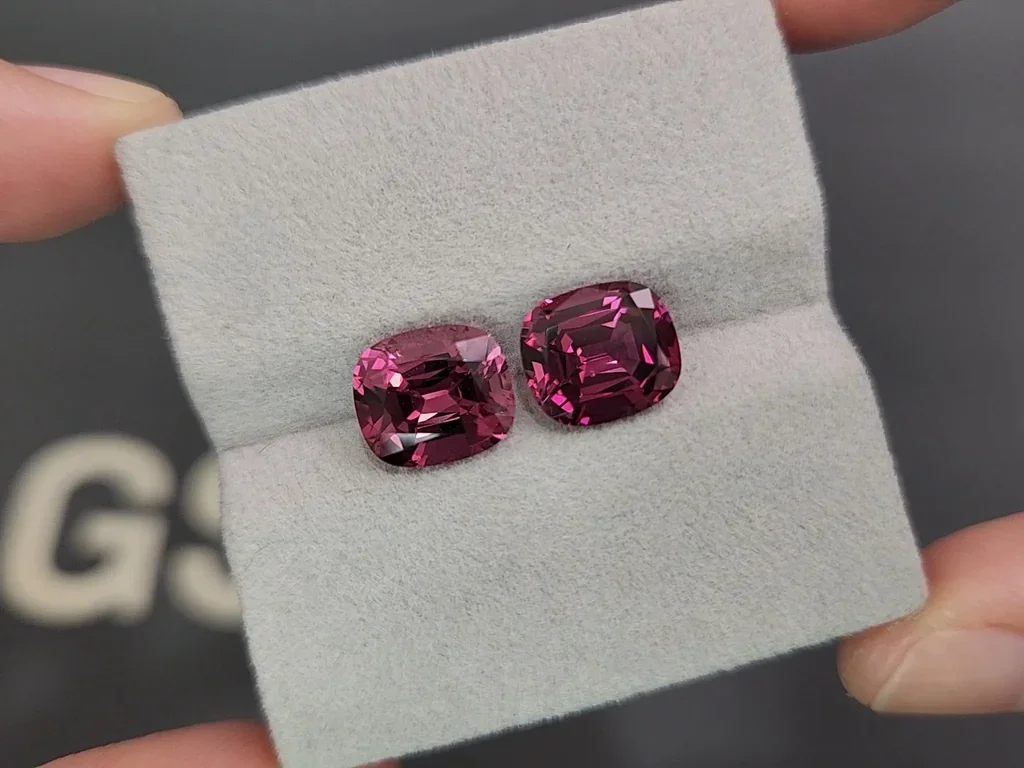 Pair of purple rhodolite in cushion cut 7.59 carats, Tanzania Image №4