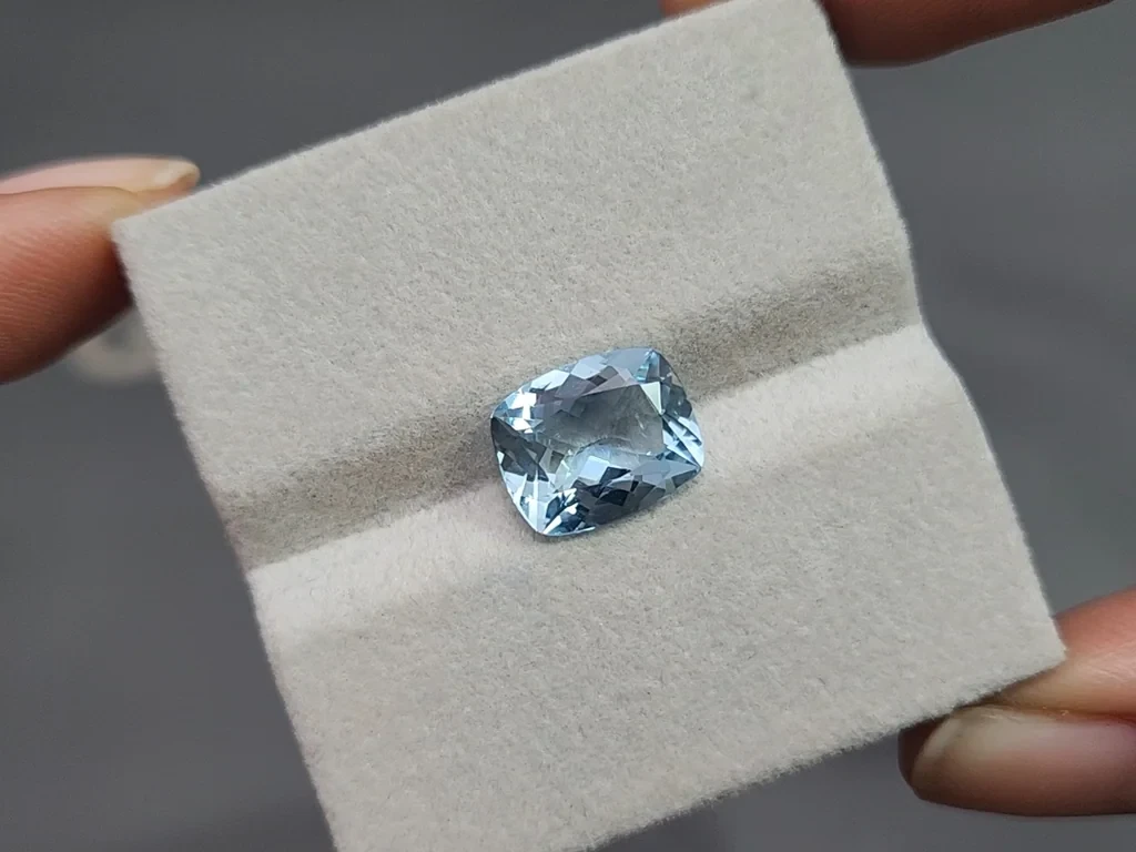 Aquamarine cushion cut 3.31 carats, Madagascar  Image №4