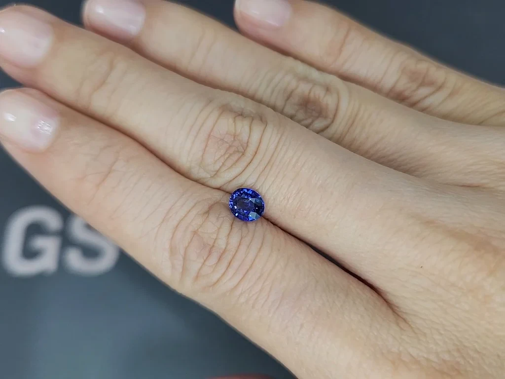 Sapphire Royal Blue oval cut 0.82 carats, Sri Lanka  Image №2