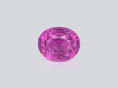 Sapphire Hot Pink oval cut 1.53 carats, Sri Lanka photo