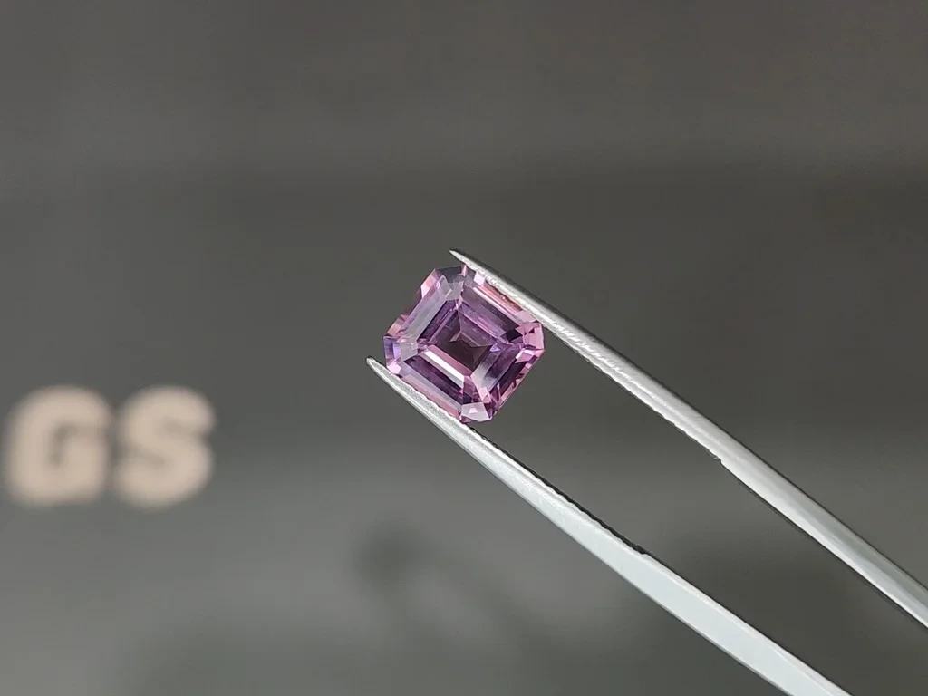 Spinel lavender octagon cut 3.14 carats, Tanzania Image №3