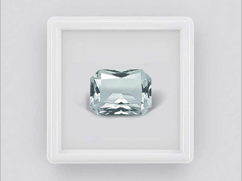 Radiant cut aquamarine 4.44 carats Image №1