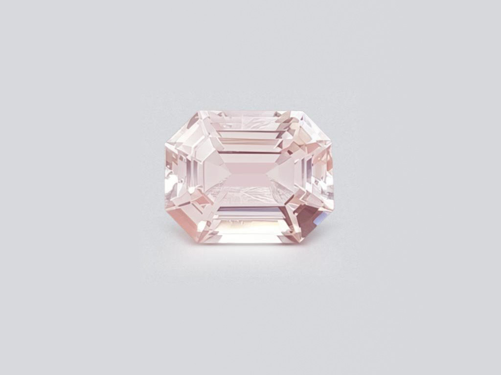 2.20 carat emerald-cut pink morganite, Africa Image №1