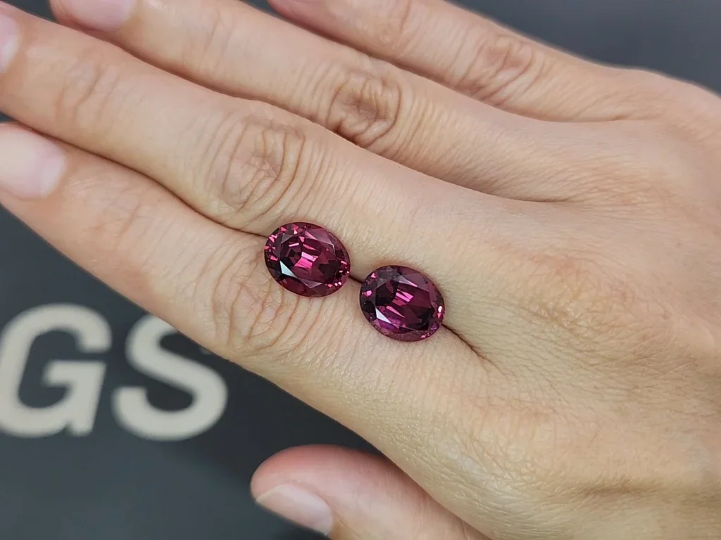 Pair of purple rhodolite oval cut 10.27 carats, Tanzania Image №2