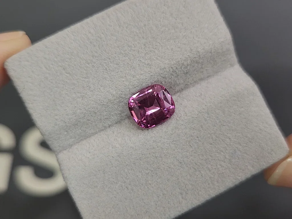 Rhodolite garnet cushion cut 2.53 carats, Tanzania Image №4