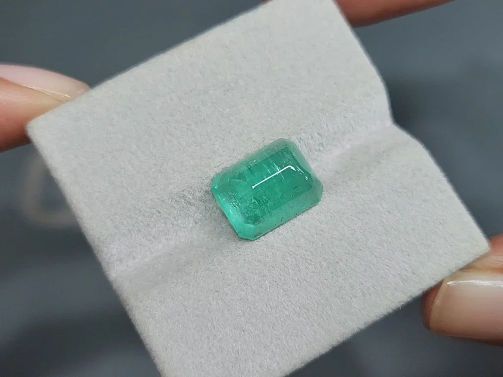 Emerald sugarloaf cut 6.64 carats, Russia Image №4