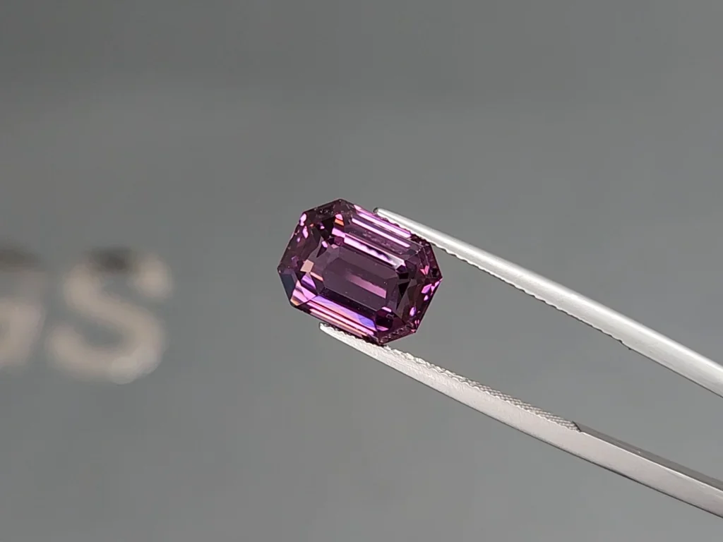 Purple spinel octagon cut 6.05 carats, Burma Image №3