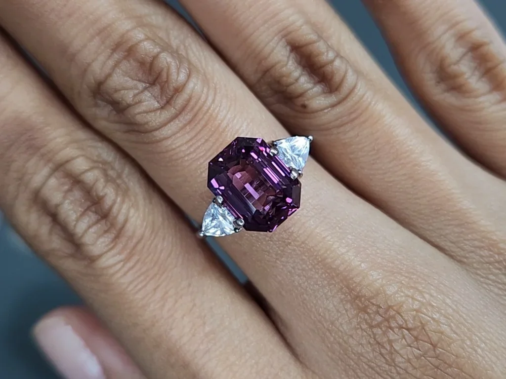 Purple spinel octagon cut 6.05 carats, Burma Image №5