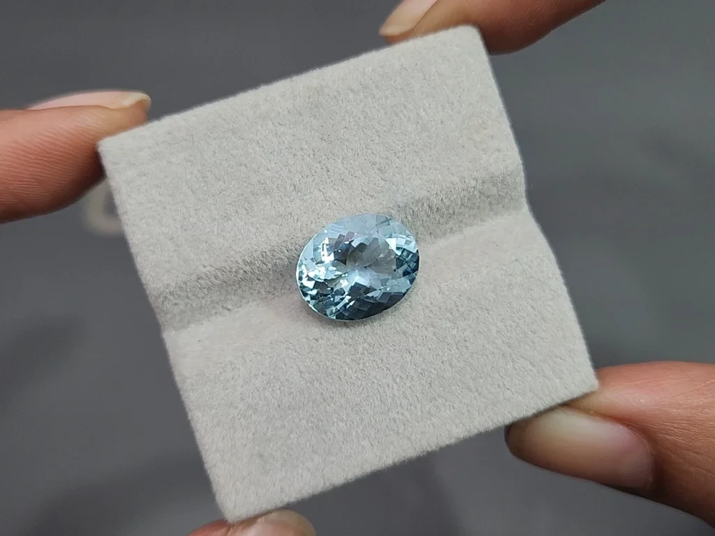 Aquamarine oval cut 4.84 carats, Madagascar Image №4