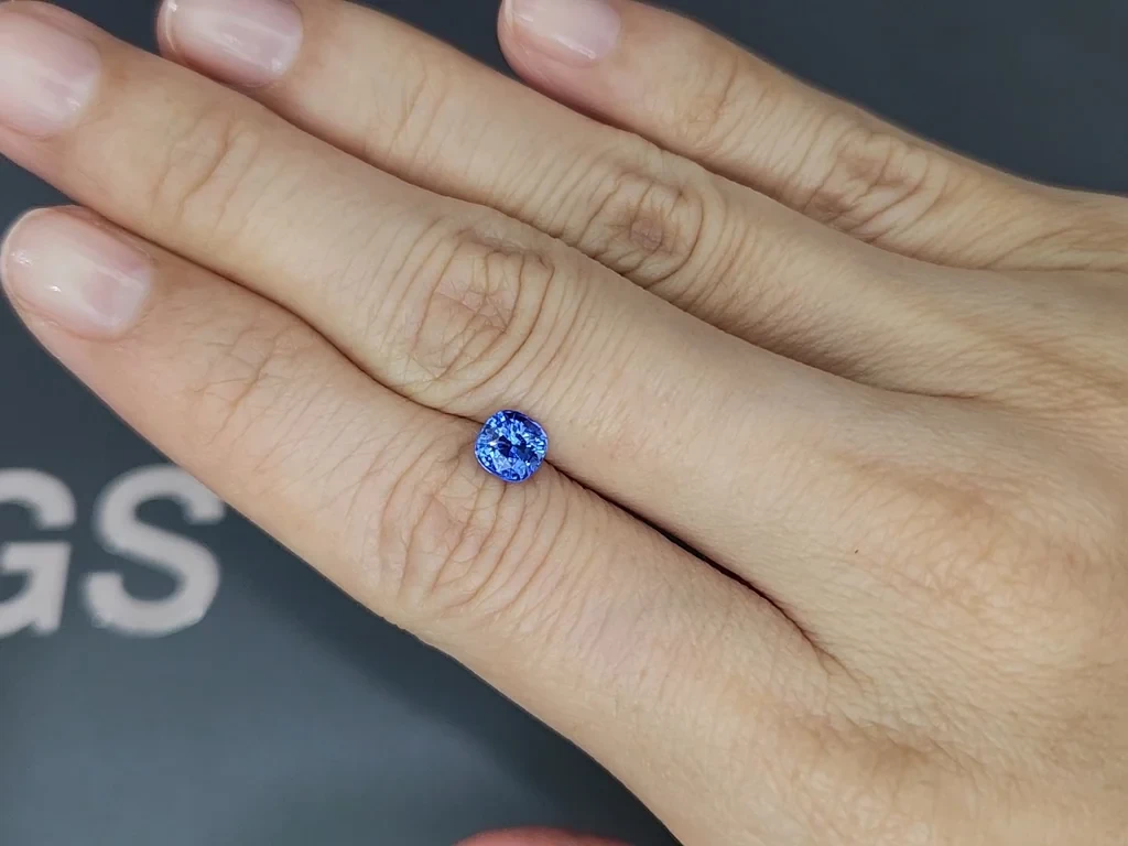 Sapphire Royal Blue cushion cut 0.92 carats, Sri Lanka  Image №2
