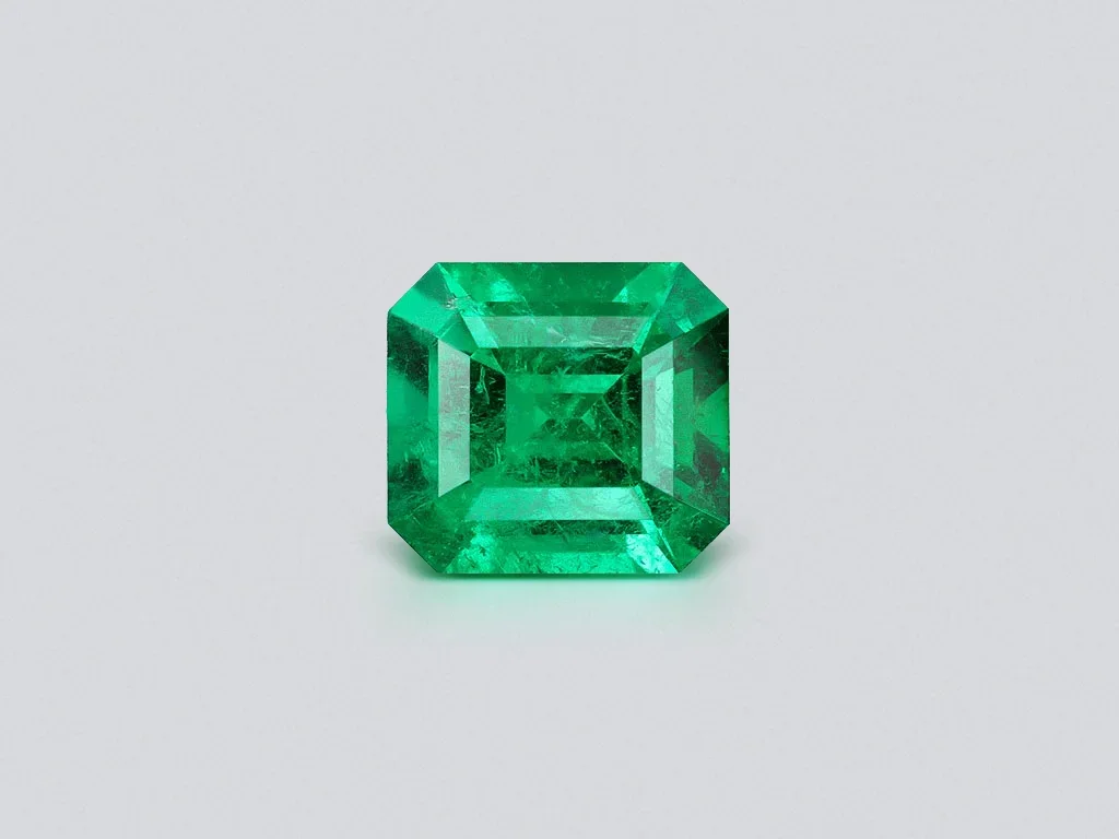 Muzo Green Emerald octagon shape 2.82 ct Image №1