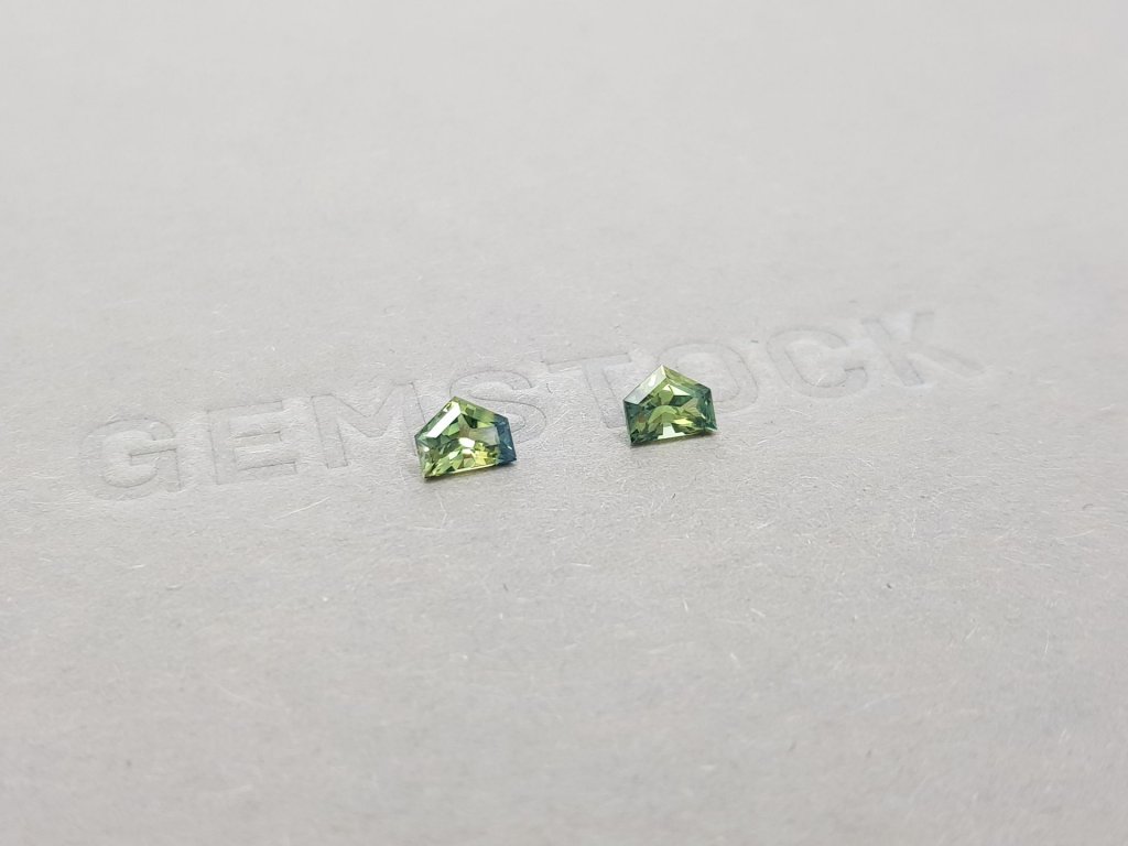 Pair of unheated blue-green sapphires 0.92 ct, Madagascar Image №3