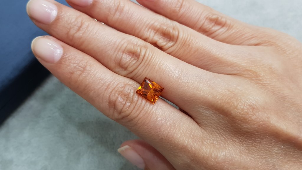 Rare vivid orange baguette-cut clinohumite 2.87 ct, Afghanistan Image №2