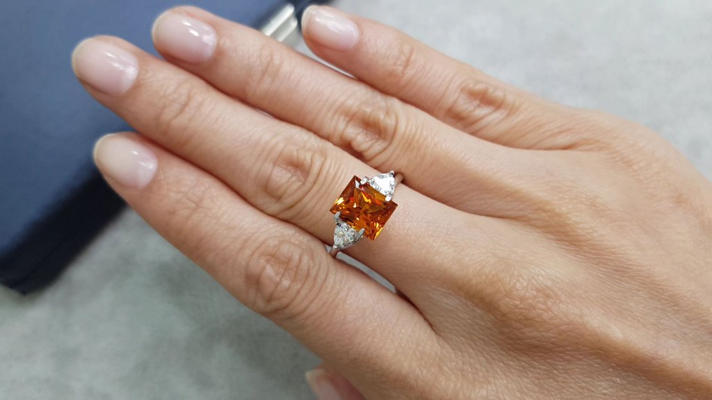 Rare vivid orange baguette-cut clinohumite 2.87 ct, Afghanistan Image №4