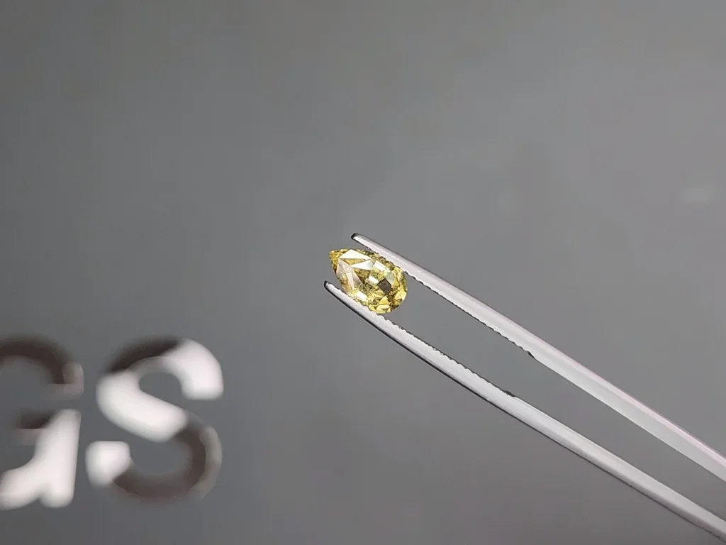 Set of unheated yellow sapphires  pear cut 2.98 carats, Madagascar Image №3