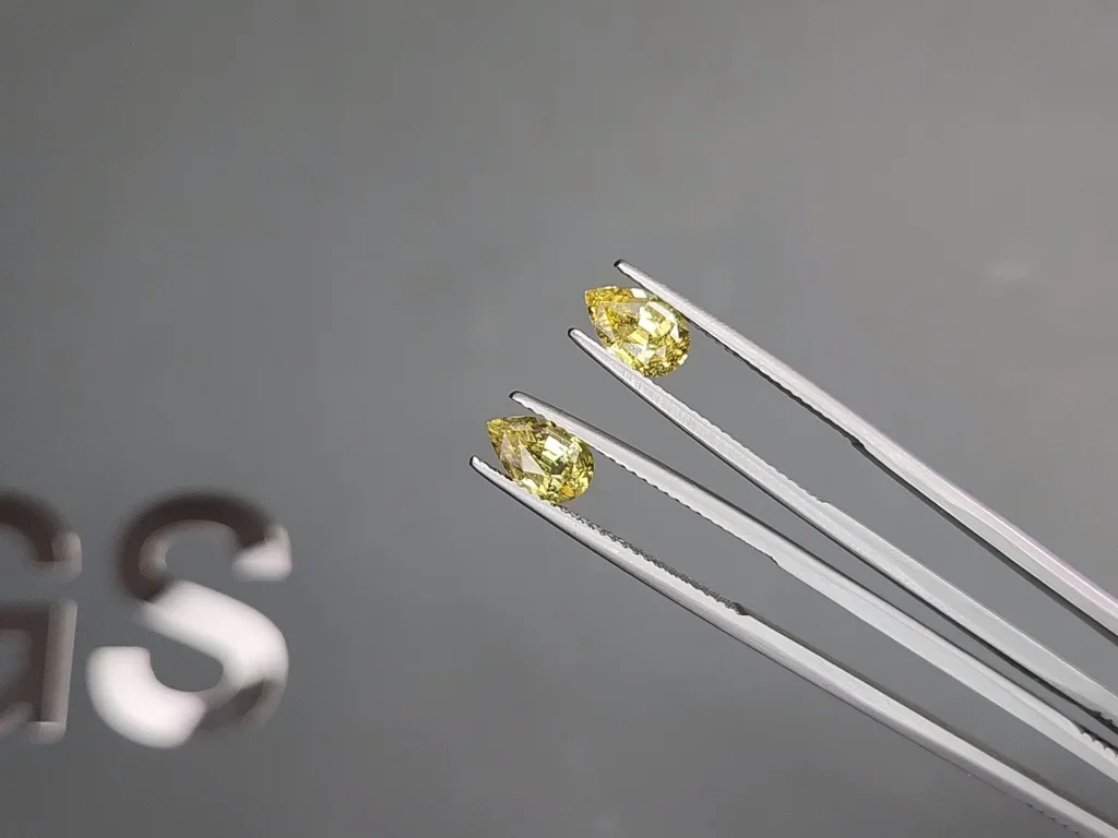 Set of unheated yellow sapphires  pear cut 2.98 carats, Madagascar Image №4