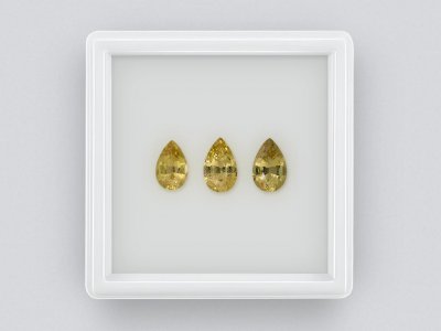 Set of unheated yellow sapphires  pear cut 2.98 carats, Madagascar photo