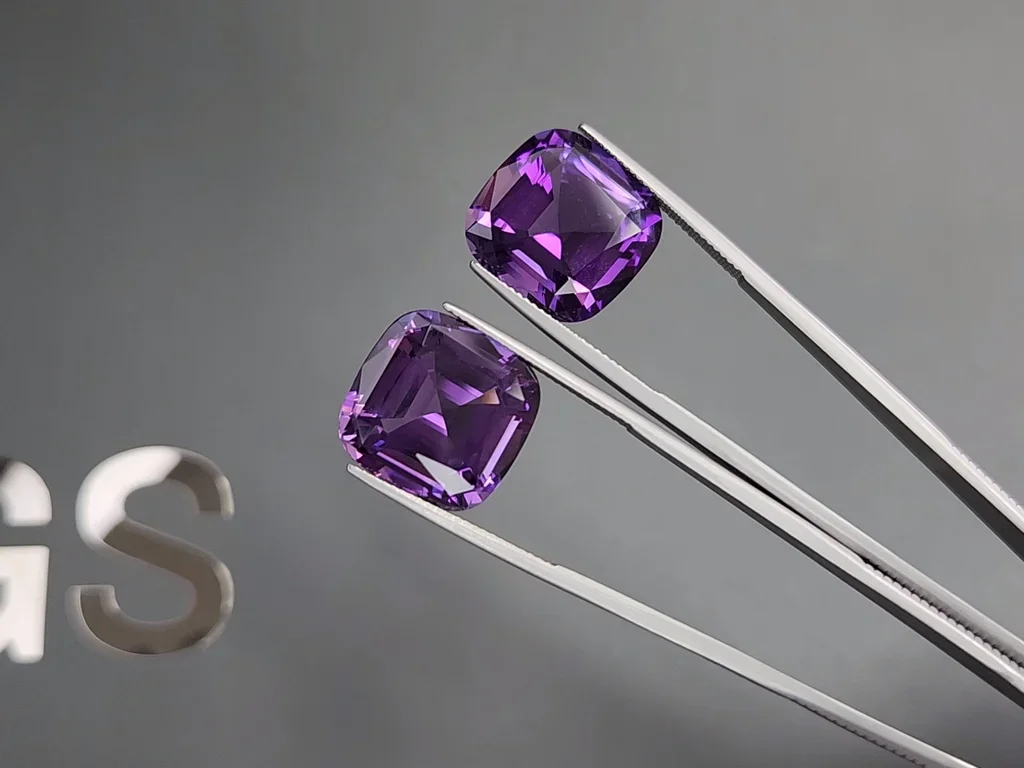 Pair of amethysts cushion cut 30.56 carats, Brazil  Image №3