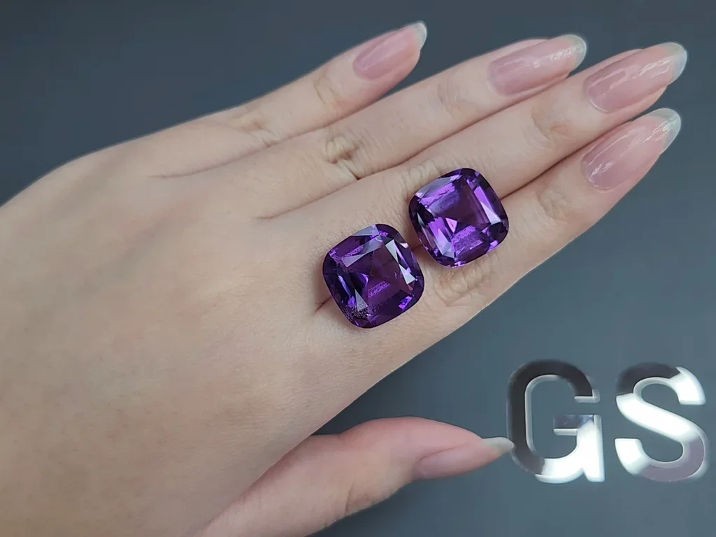 Pair of amethysts cushion cut 30.56 carats, Brazil  Image №2