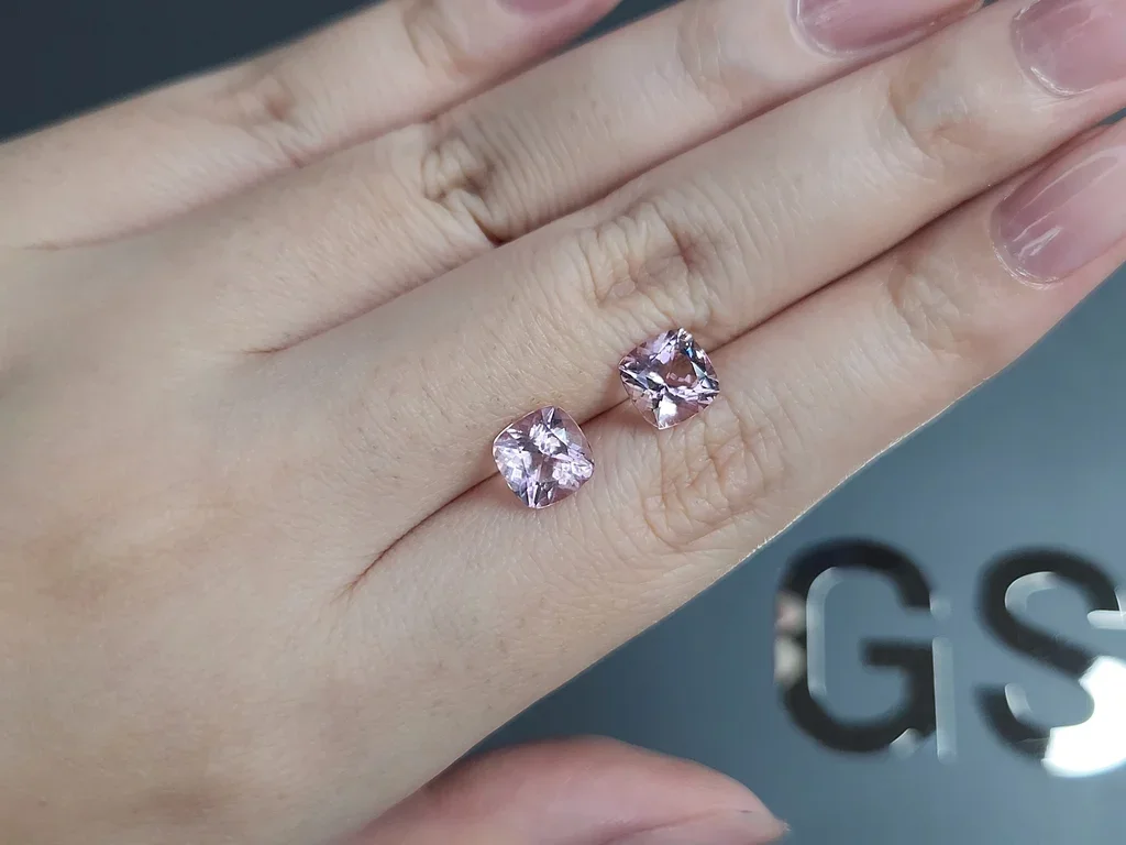 Pair of pink morganites in cushion cut  2.82 carats, Madagascar Image №2