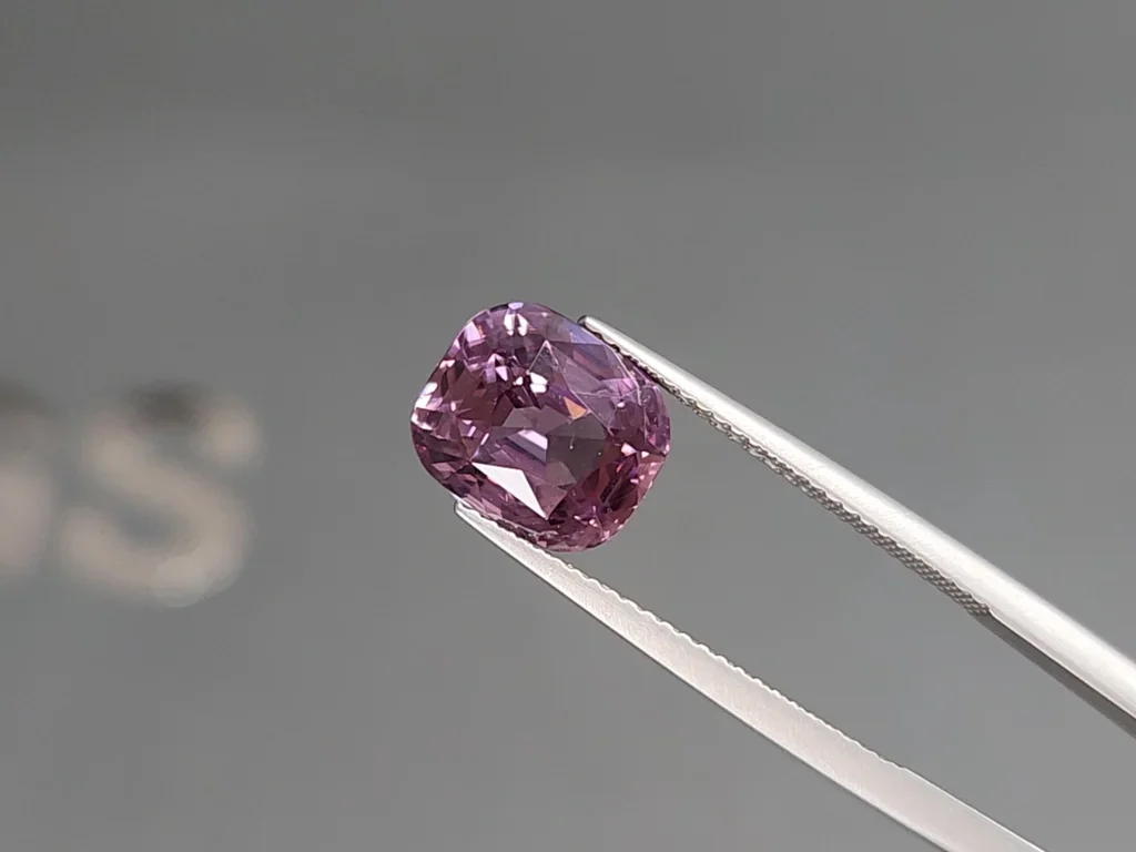 Purple spinel cushion cut 5.02 carats, Burma Image №3