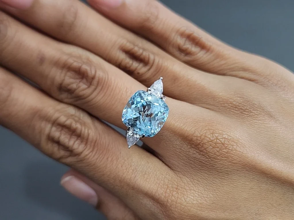 Aquamarine cushion cut 8.14 carats, Madagascar  Image №5