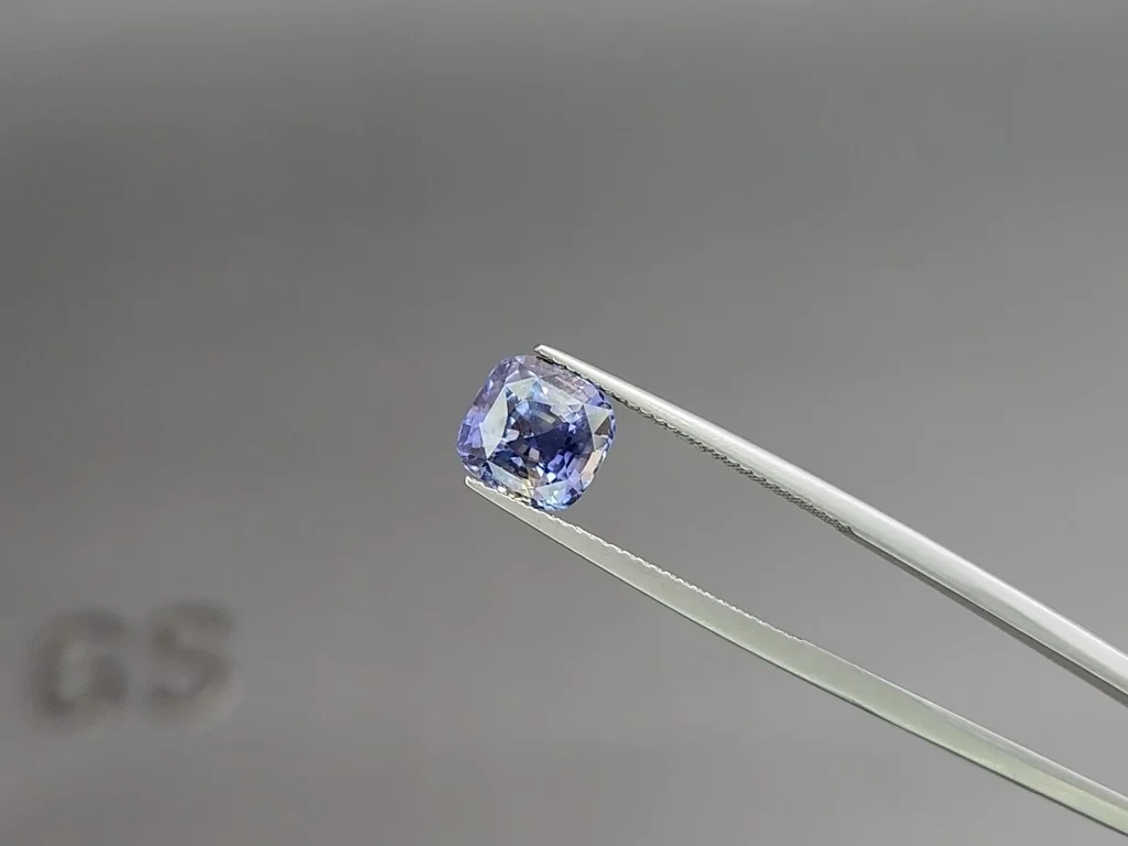 Unheated sapphire Bi-color cushion cut 4.15 carats, Sri Lanka Image №3