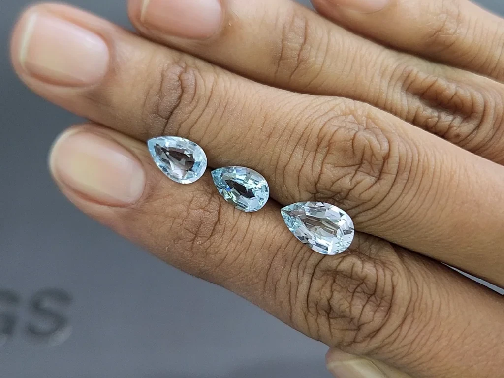 Set of aquamarines in pear cut 3.88 carats, Madagascar Image №2