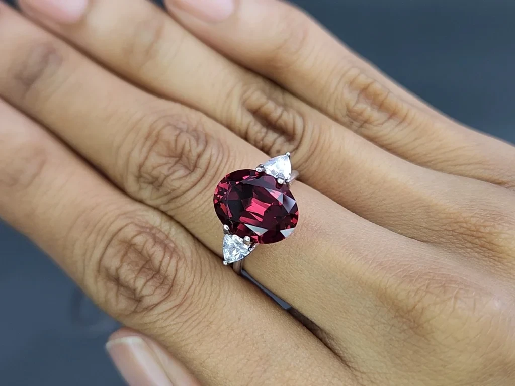 Rhodolite garnet oval cut 6.60 carats, Madagascar Image №5