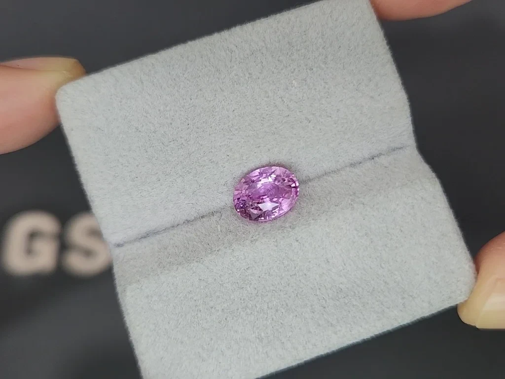 Unheated pink sapphire oval cut 2.05 carats, Sri Lanka Image №4