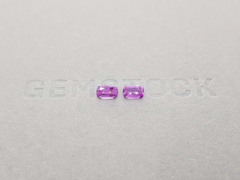 Pair of bright pink cushion cut sapphires 0.91 ct Image №1