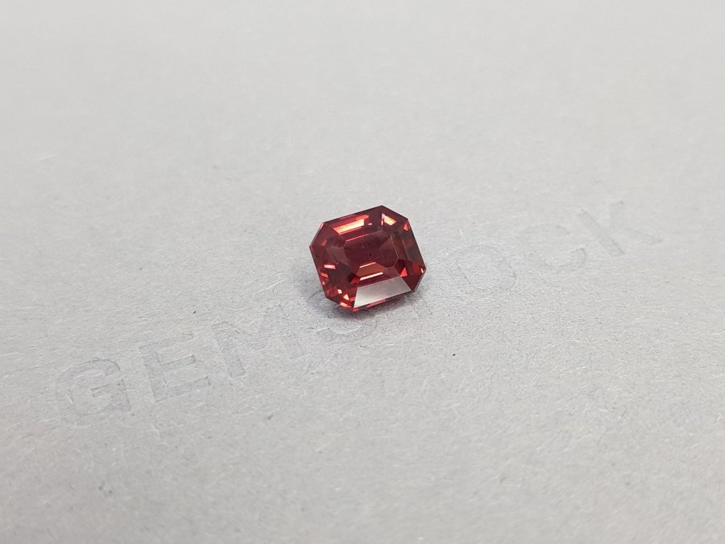 Brilliant red octagon cut zircon 3.43 ct Image №3
