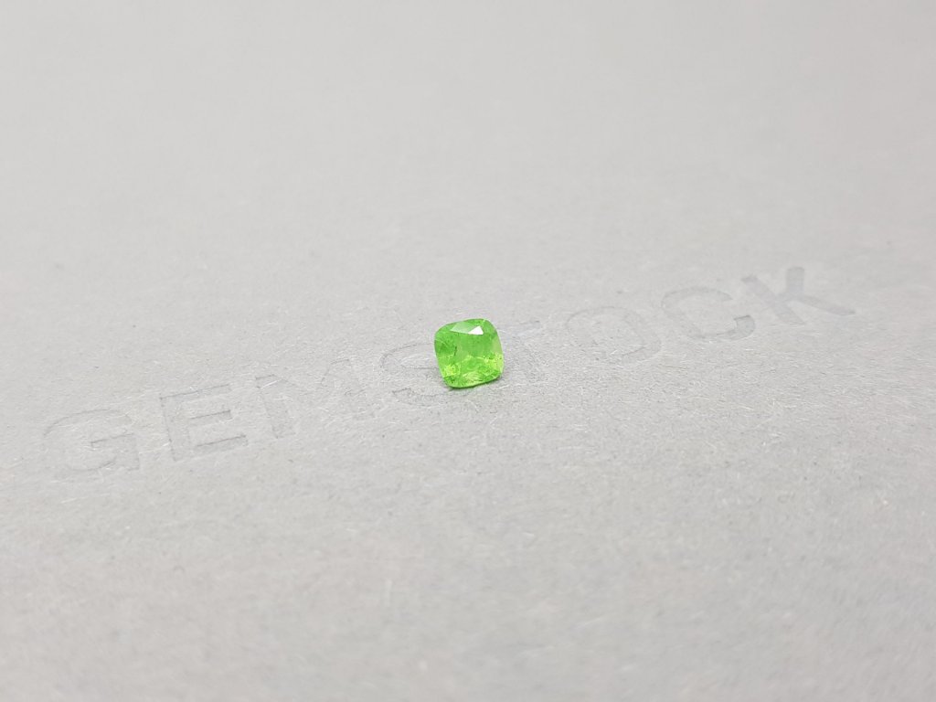 Vivid cushion cut tsavorite garnet 0.34 ct Image №2