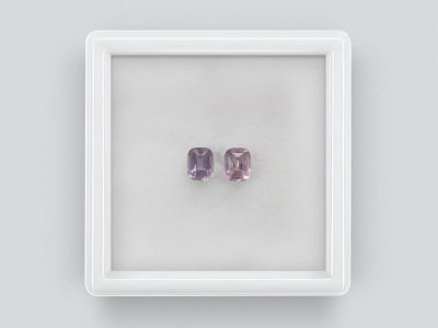 Pair of lavender unheated cushion-cut sapphires 1.12 carats, Madagascar photo