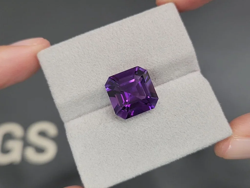 Velvety purple color amethyst in asscher cut 7.12 carats, Sri Lanka Image №4