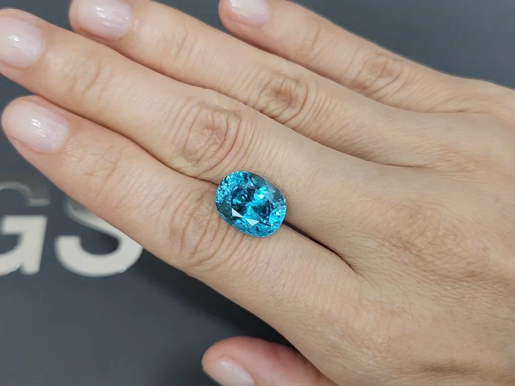 Large blue zircon in oval cut 11.22 carats, Cambodia  Image №2