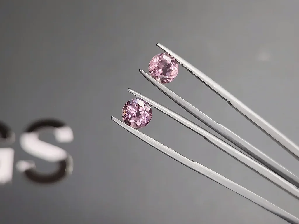 Pair of pink tourmalines in round cut 2.20 carats, Africa Image №3