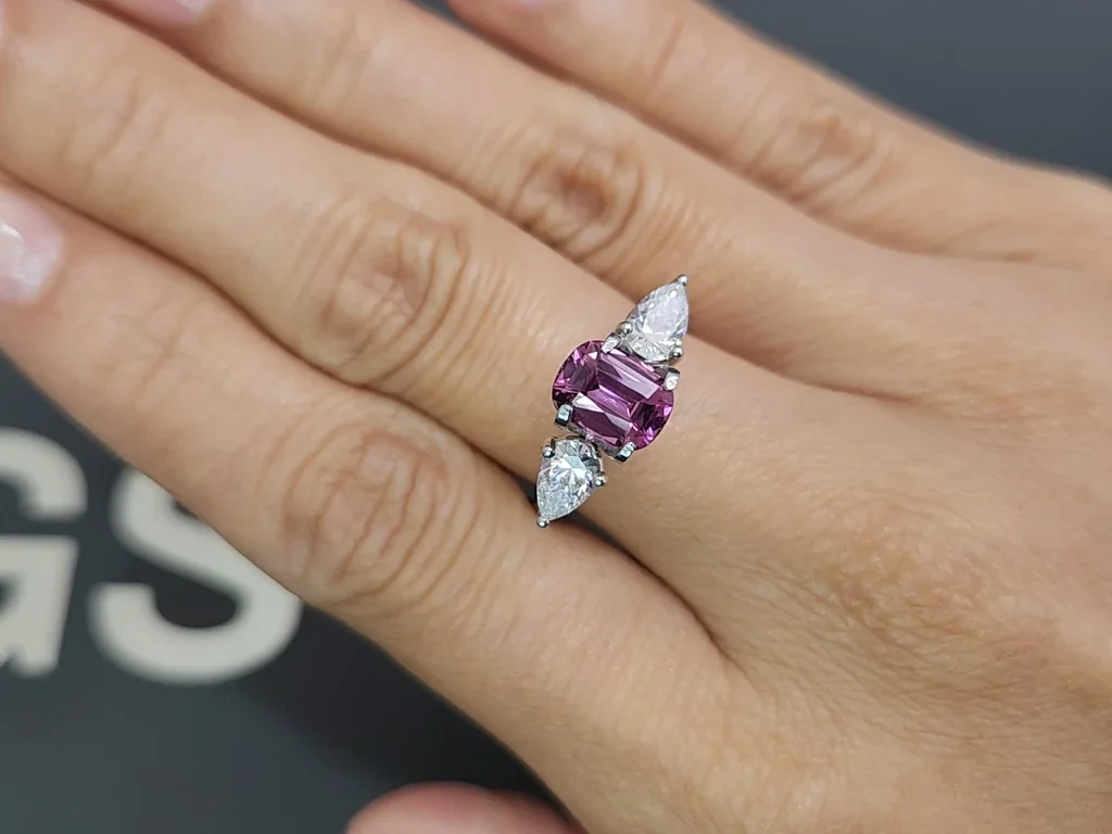 Rhodolite garnet cushion cut 1.64 carats, Tanzania Image №5