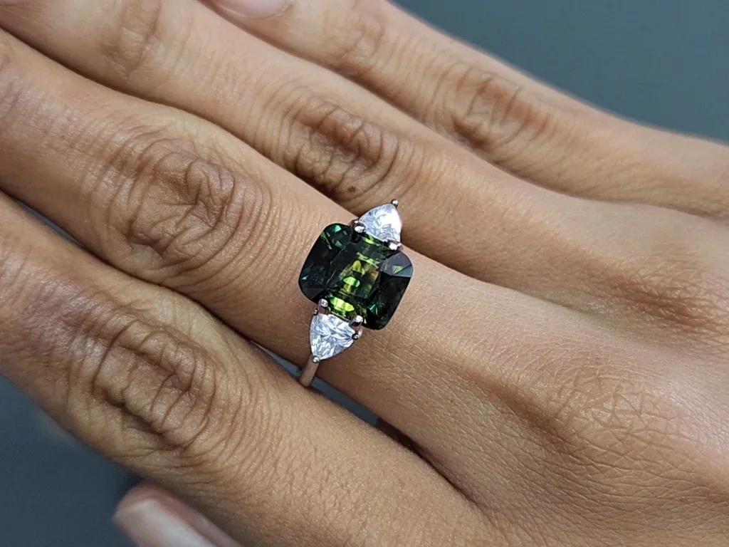 Sapphire Bi-color cushion cut 4.32 carats, Madagascar Image №5