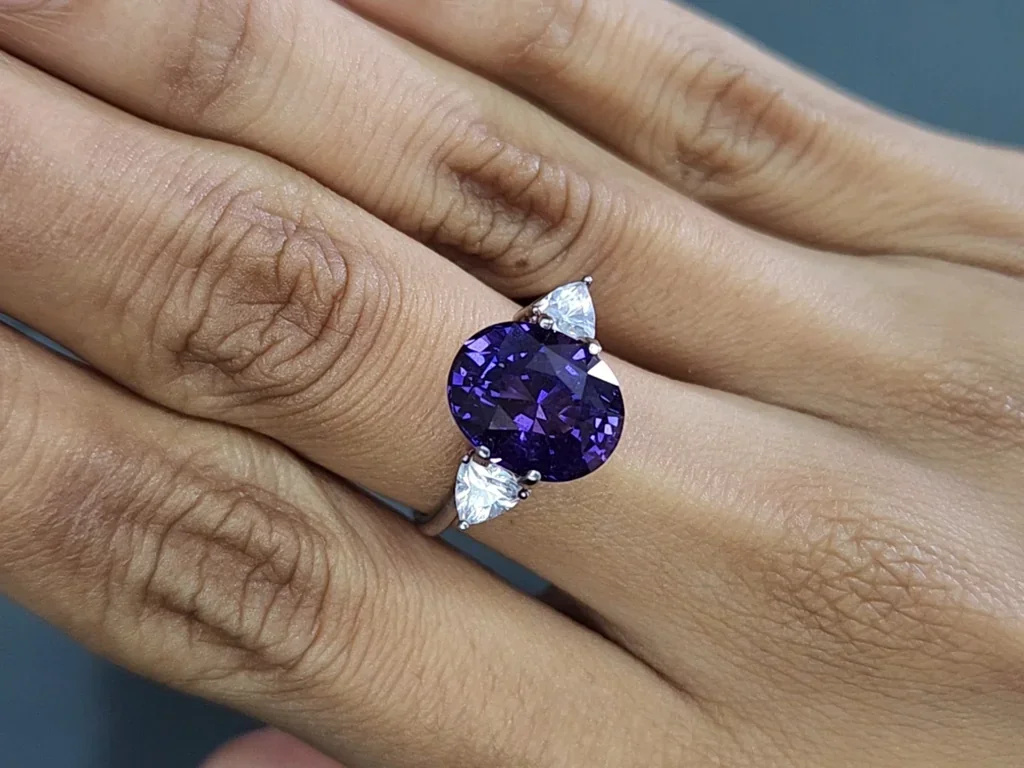 Purple sapphire oval cut 7.20 carats, Sri Lanka Image №5