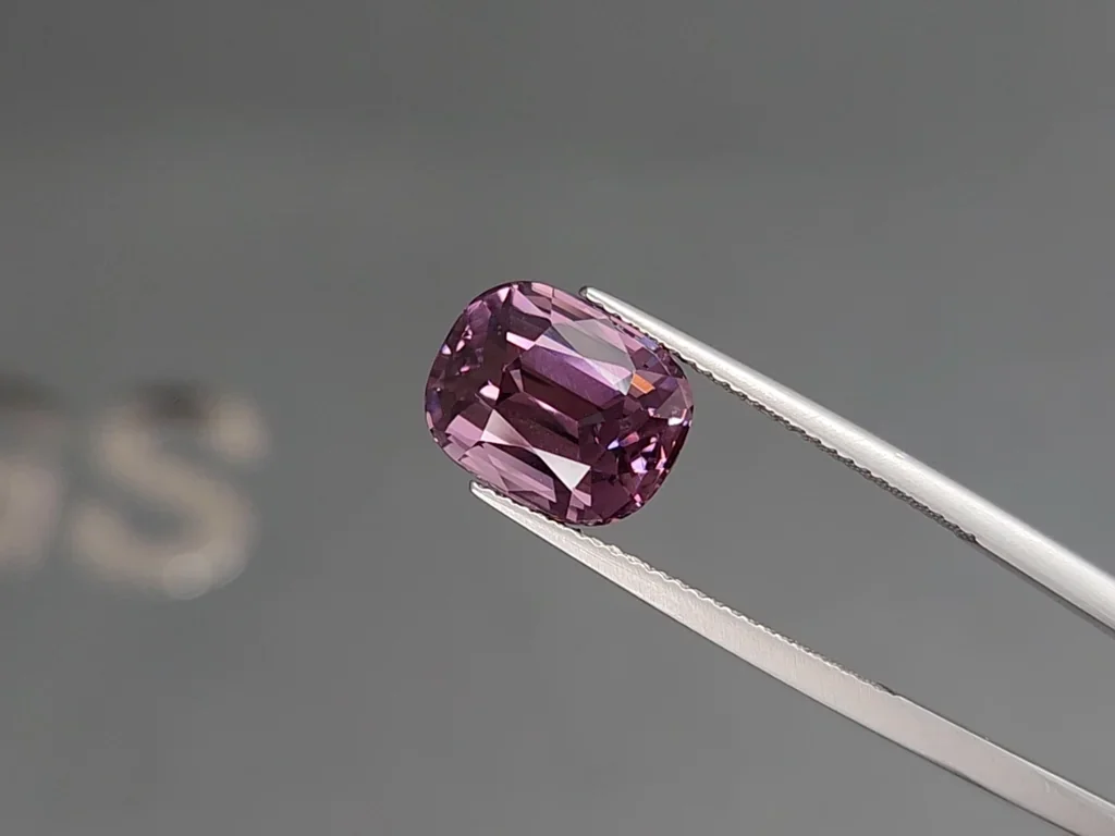 Purple spinel cushion cut 6.63 carats, Burma Image №3