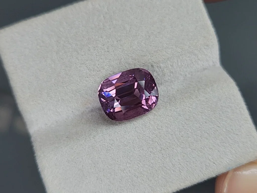 Purple spinel cushion cut 6.63 carats, Burma Image №4