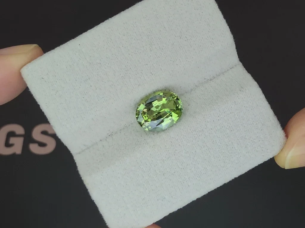 Tsavorite garnet oval cut 3.03 carats, Tanzania Image №4